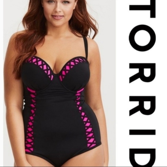COPY - NWOT Torrid Bathing suit 4